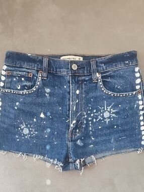 Abercrombie & Fitch Paint-Splatter Festival Denim Shorts - Size 26